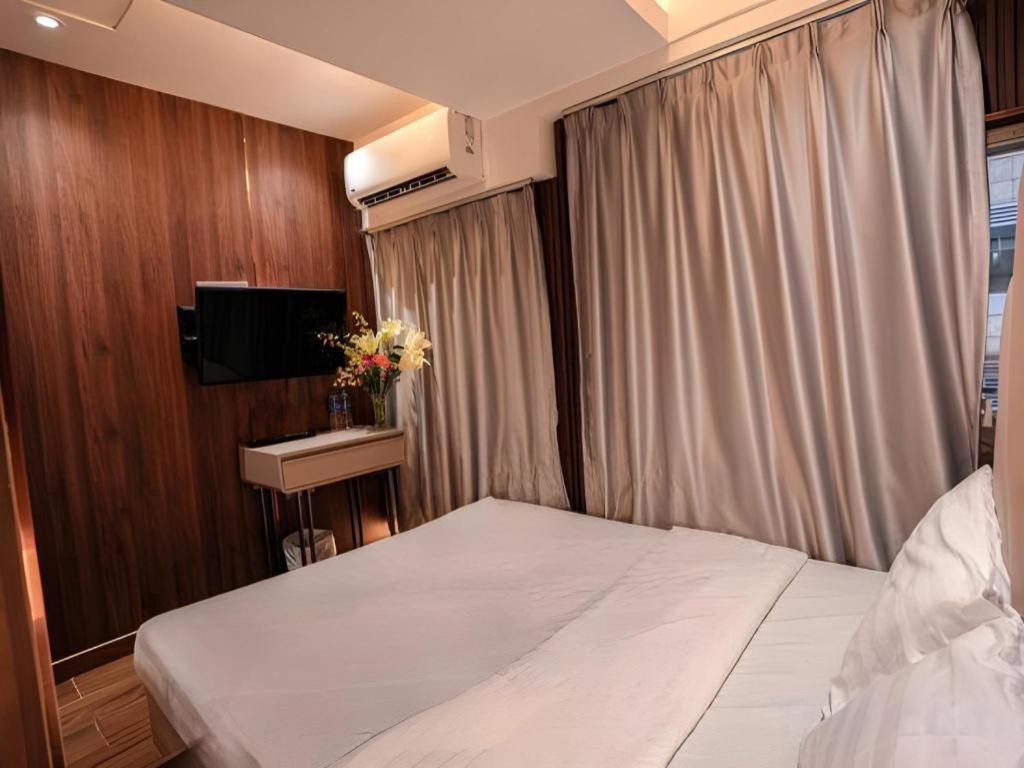 Sunny Day Hotel, Mong Kok Гонконг Экстерьер фото