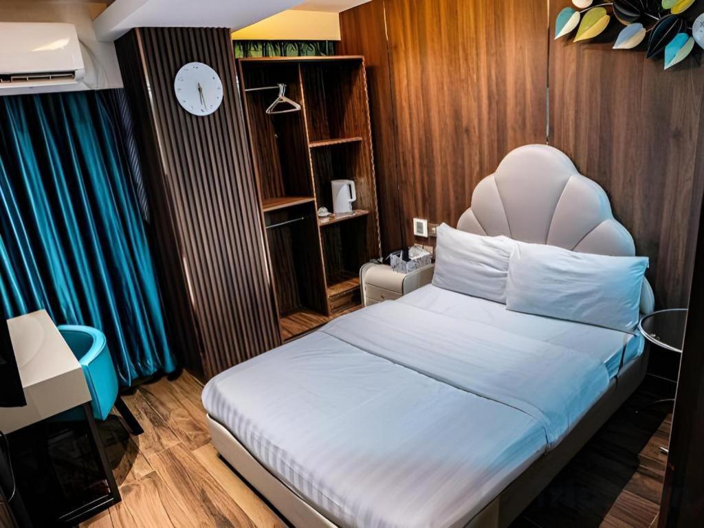 Sunny Day Hotel, Mong Kok Гонконг Экстерьер фото