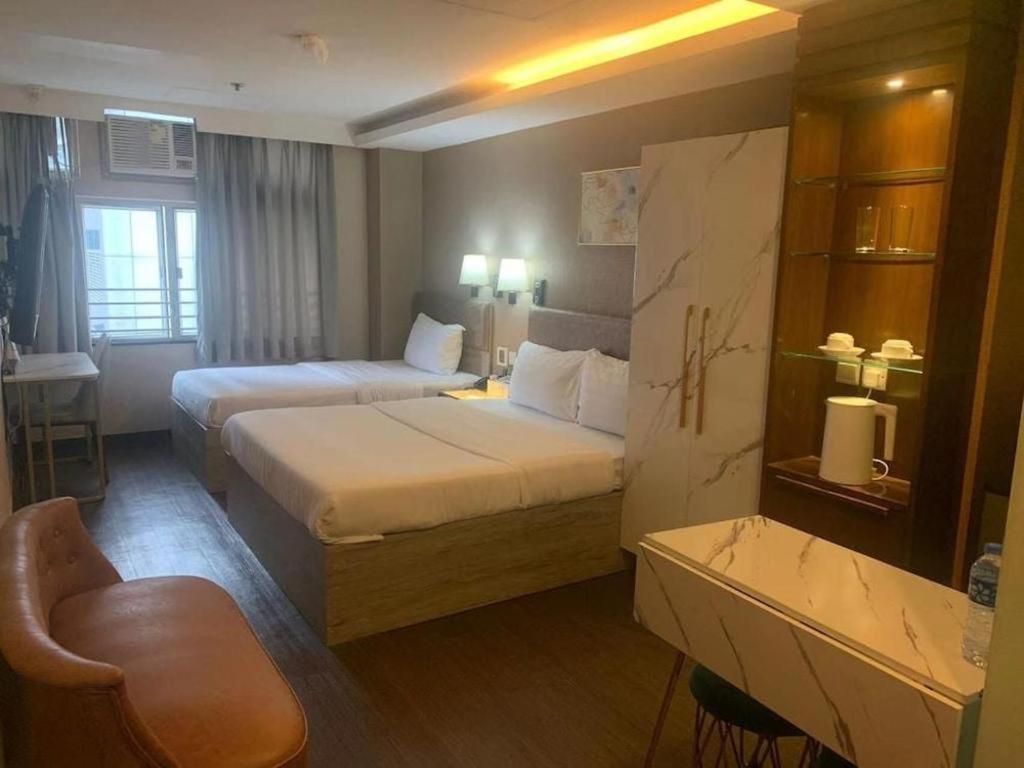 Sunny Day Hotel, Mong Kok Гонконг Экстерьер фото